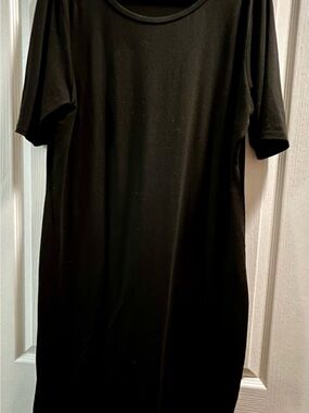 LuLaRoe Black Short-Sleeve Crew Neck dress